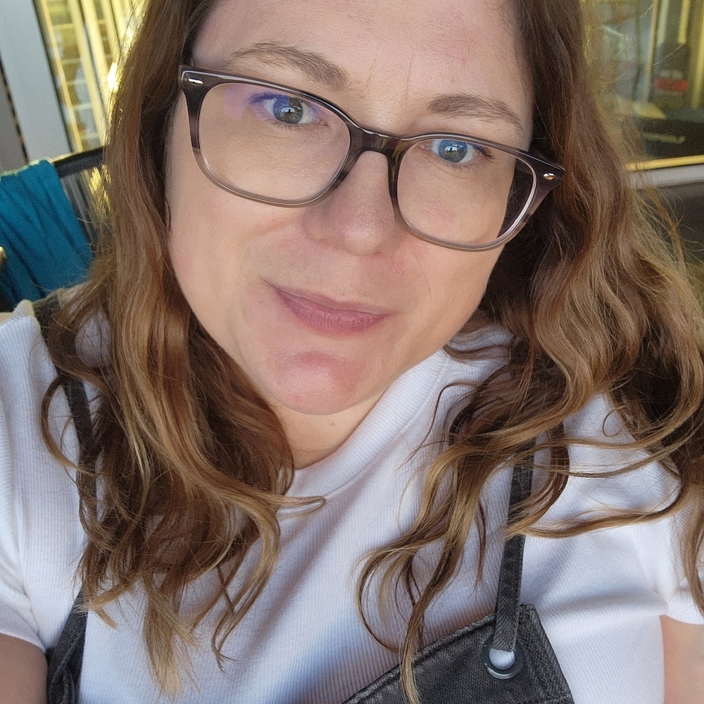 Meet your Posher, Melissa